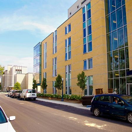 David C. Smith House - Queen'S University Aparthotel Kingston Exterior photo